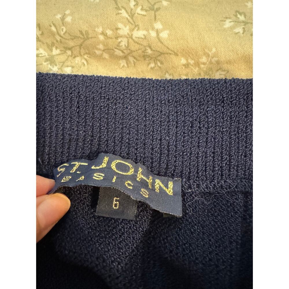 St. John 2-Piece Knit Suit Set Navy Blue Gold Metallic Trim and Skirt sz 6 - Picture 8 of 13